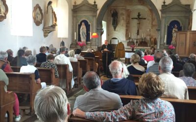 Vif succès pour la conférence-concert de Saint Marcouf du Rochy